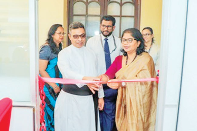 Seylan Tikiri revives student savings centre at S. Thomas’ Preparatory School