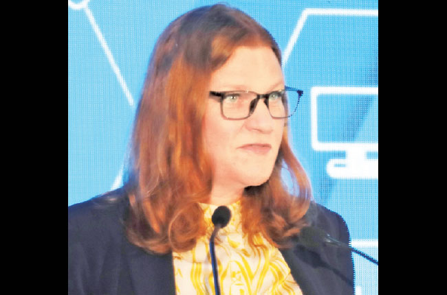 Lanka should mobilise investments to boost women’s employment