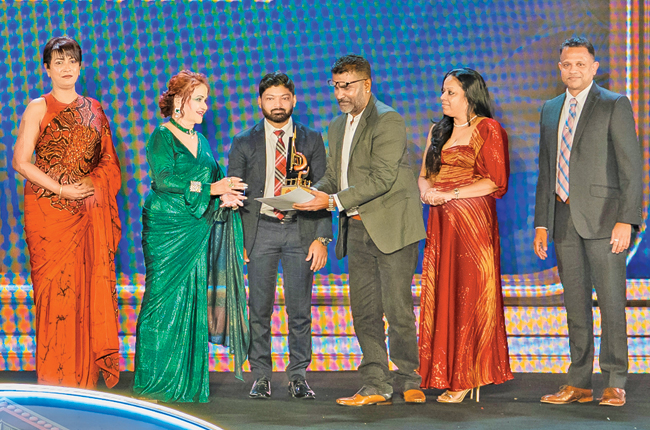 Sampath Bank secures Sumathi Award for Digital Commercial