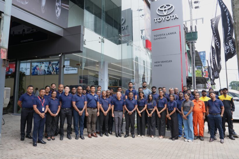 ගම්පහ ජනතාව සමඟ අතවැල් බැඳගනිමින් ශ්‍රී ලංකාවේ ගමනාගමනය සවිබල ගන්වන ටොයොටා ලංකා