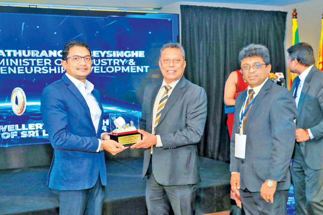 Ratnapura to be transformed into major global gem trade hub
