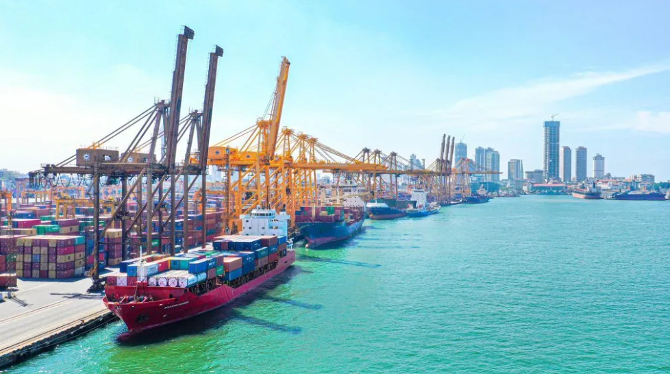 Balance of payments: External current account returns to surplus